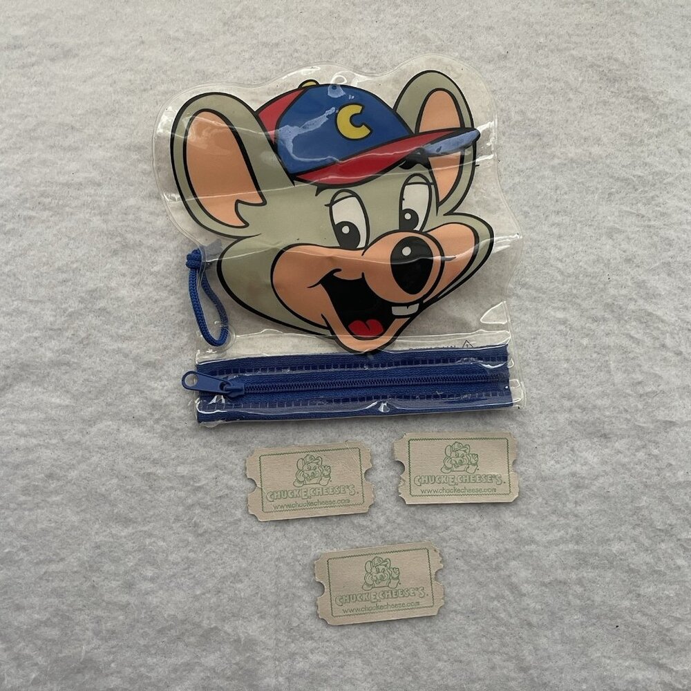 Chuck E Cheese Plastic Zip Up Pouch Bag With Tickets Blue Face 2000’s